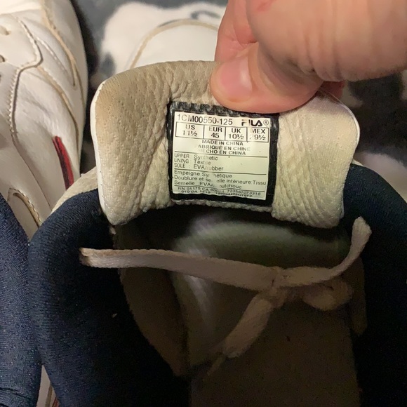 Tennis shoes - Picture 4 of 4